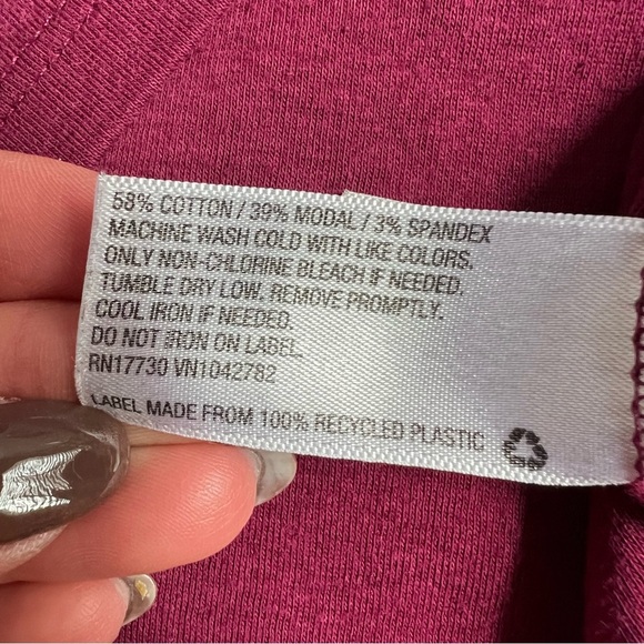 A NEW DAY BURGUNDY THREE QUATER LENGTH SLEEVE TURTLENECK TOP SIZE XS - Picture 5 of 5